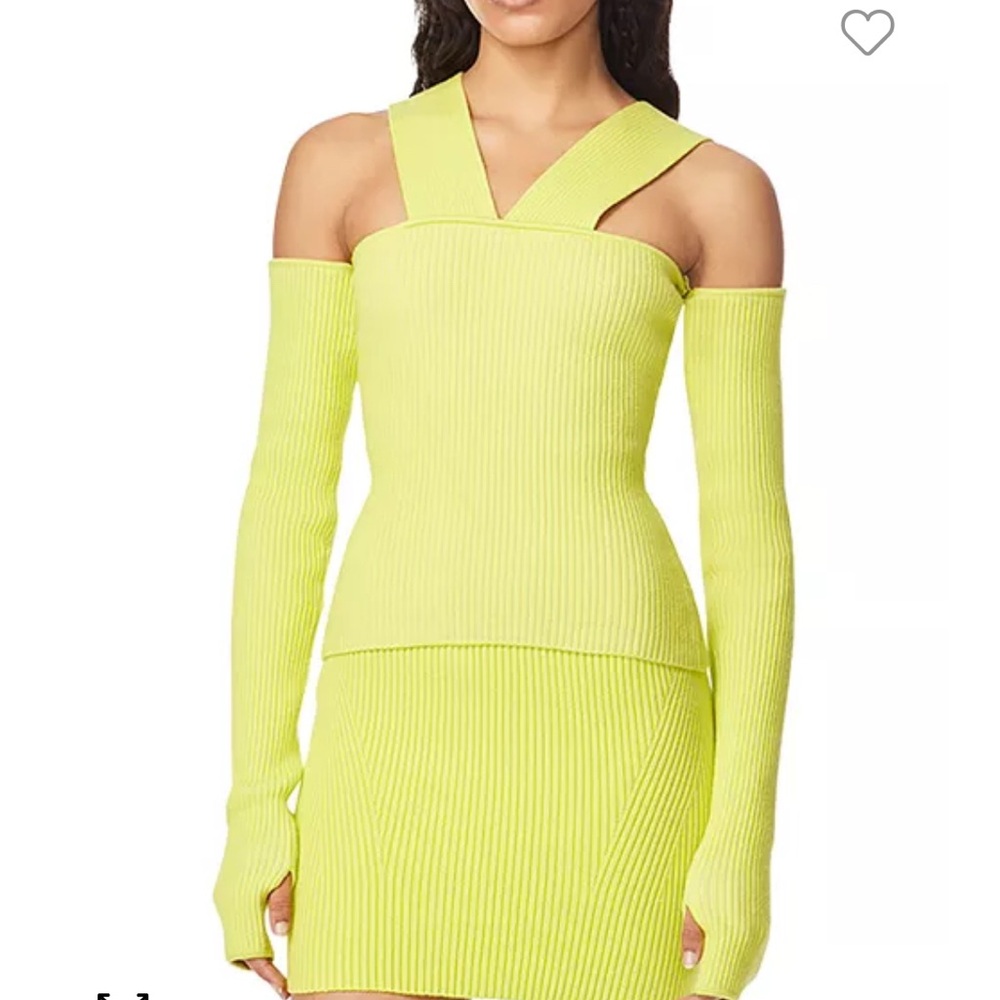 HERVÉ by Hervé Léger - V Rib Cutout Sleeve Top